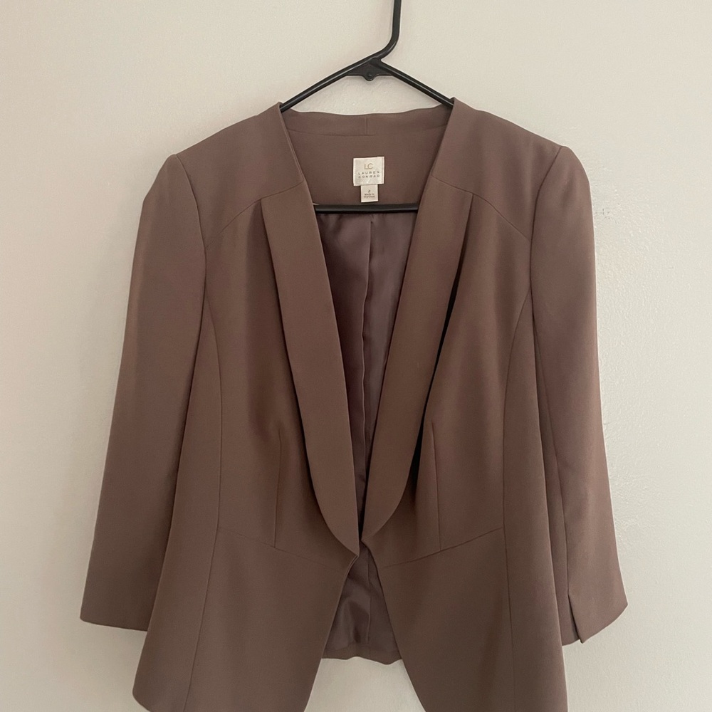 Elegant Brown Women's Blazer